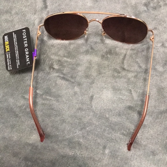 Foster Grant maxblock sunglasses - Picture 2 of 5